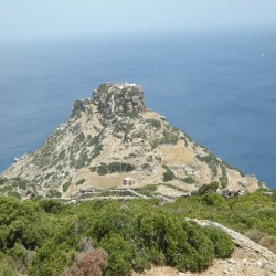 ΚΑΣΤΡΙ (ΑΡΧΑΙΑ ΑΡΚΕΣΙΝΗ) ΑΜΟΡΓΟΥ