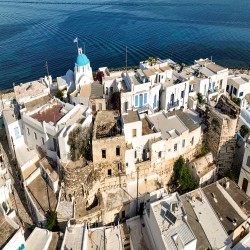 ΚΑΣΤΡΟ ΠΑΡΟΙΚΙΑΣ